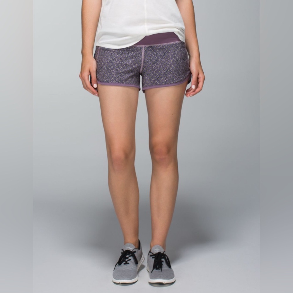 Lululemon Run Speed Short Size 10 Purple Dots‎ Athletic Training Gym Lightweight